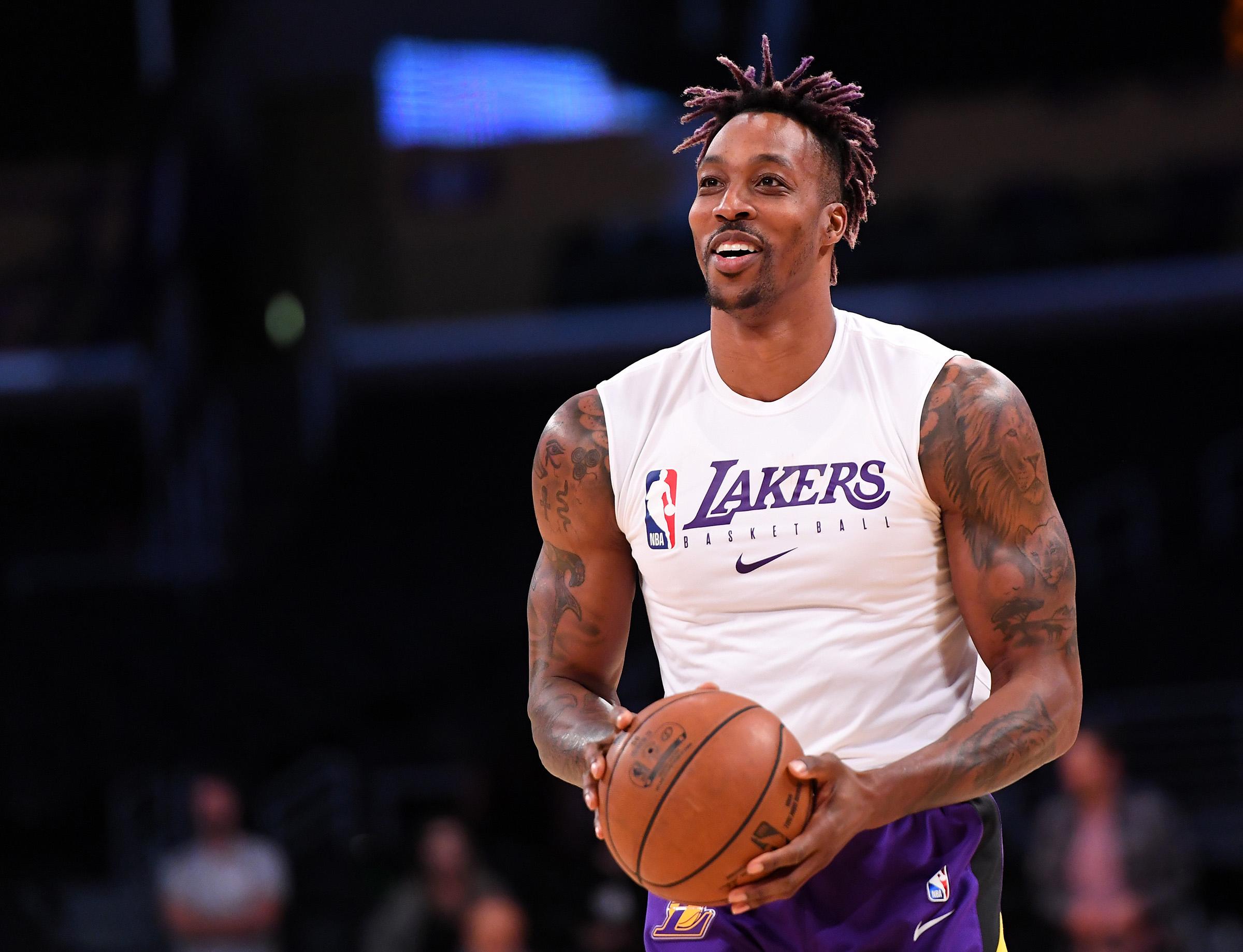 萨姆·索萨凭借单季 66 轰夺得该年国联 MVP,人气达到顶点